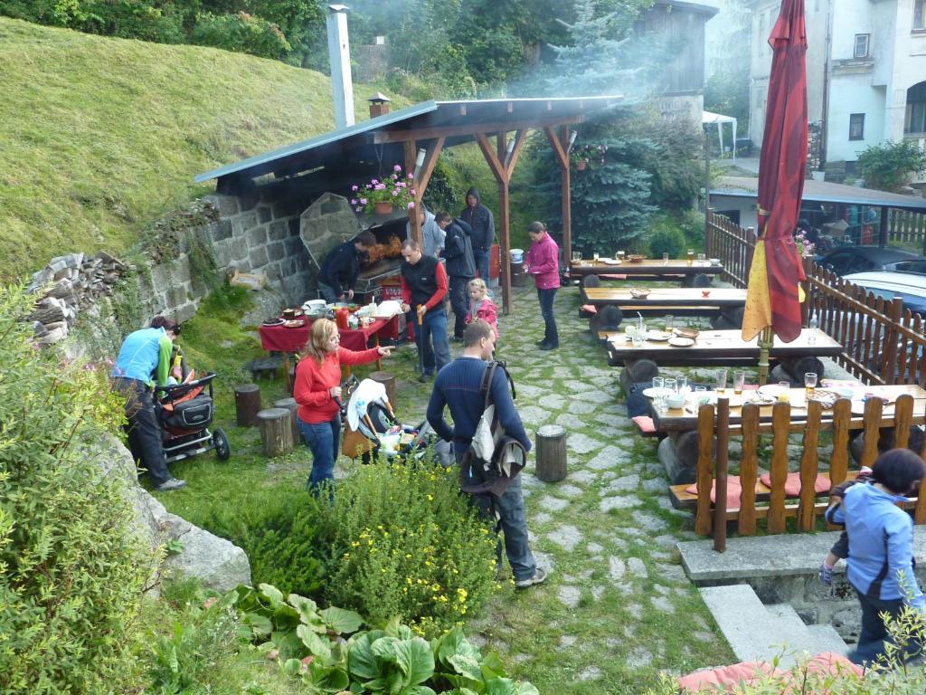 Penzion Na Rozcestí Janov nad Nisou Exterior foto